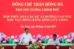 Phó Thủ tướng Trần Hồng Hà phát biểu tại buổi làm việc. (Ảnh: Trung Hiếu/TTXVN)