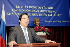 Đại sứ quán Việt Nam tại Liên bang Nga phát động ủng hộ đồng bào lũ lụt miền Trung. (Ảnh: Dương Trí-Quang Vinh/Vietnam+)