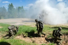 Binh sỹ Đức tham gia cuộc tập trận "Sabre Strike 2015" ở Pabrade, Litva. (Nguồn: THX/TTXVN)