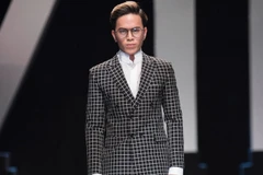 Owen vốn được biết đến là thương hiệu thời trang công sở Việt Nam với các mẫu mã đơn giản, thanh lịch nhưng không kém phần nam tính. (Ảnh: BTC)