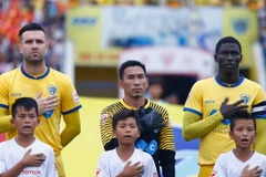 Ông Thắng muốn những cầu thủ như Nguyễn Van Bakel (trái) lên tuyển Việt Nam. (Ảnh: Minh Chiến/Vietnam+)