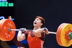Trịnh Văn Vinh mang về tấm Huy chương vàng kế tiếp cho đoàn thể thao Việt Nam. (Ảnh: Zing)