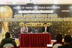 Toàn cảnh buổi họp báo bầu chọn Quả bóng Vàng phủi 2016.