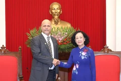 Thường trực Ban Bí thư Trương Thị Mai tiếp ôngGerardo Hernandez Nordelo, Chủ tịch Ủy ban Bảo vệ Cách mạng Cuba. (Ảnh: Phương Hoa/TTXVN)