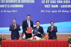 Lễ ký Nghị định thư sửa đổi Hiệp định giữa Chính phủ nước Cộng hòa xã hội chủ nghĩa Việt Nam và Chính phủ Đại Công quốc Luxembourg về tránh đánh thuế hai lần và ngăn ngừa việc trốn lậu thuế đối với các loại thuế đánh vào thu nhập và tài sản, ký tại Hà Nội