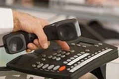 Giả mạo người thân, gọi điện thoại lừa đảo hàng tỷ đồng