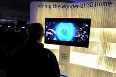 Samsung giới thiệu những chiếc vô tuyến sử dụng công nghệ 3D đầu tiên trên thế giới. (Nguồn: Getty images)