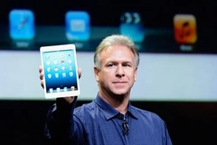 Phil Schiller giới thiệu mẫu iPad Mini mới. (Nguồn: rollingstone.com)