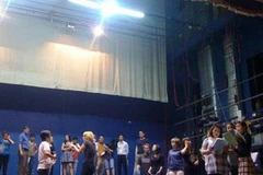 Các diễn viên diễn tập cho buổi công chiếu. (Nguồn: Internet)