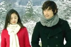 Lee Byung Hun (phải) trong một cảnh quay series phim IRIS ở Akita, Nhật Bản. (Nguồn: TT&VH)