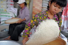 Tại cửa hàng bán gạo ở thủ đô Phnom Penh. Ảnh minh họa. (Nguồn: AFP/TTXVN)