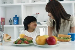 Biện pháp bổ sung vitamin D hiệu quả nhất chính là ăn uống điều độ. (Nguồn: Internet)