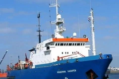 Tàu Lazarev. (Nguồn: en.rian.ru)