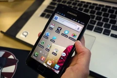 Điện thoại của Samsung được giới thiệu tại Mobile World Congress 2012. (Nguồn: Internet)