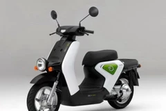 Nnguyên mẫu mới nhất của chiếc scooter chạy bằng điện EV-neo của Honda. (Ảnh: Internet).