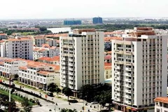 Những người làm việc trong các tòa cao ốc ở khu trung tâm thành phố cảm nhận sự rung lắc. (Ảnh minh họa: Internet)