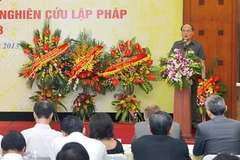 Chủ tịch Quốc hội Nguyễn Sinh Hùng phát biểu tại Hội nghị. (Ảnh: Nhan Sáng/TTXVN)