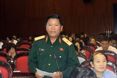 Đại biểu Quốc hội thành phố Đà Nẵng Lê Văn Hoàng phát biểu ý kiến. (Ảnh: Trọng Đức/TTXVN)