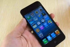 GooPhone i5S. (Nguồn: engadget.com)