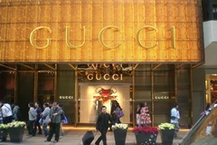 Canton Road - con đường ở Hongkong quy tụ những thương hiệu xa xỉ. (Ảnh: Internet).