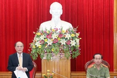 Chủ tịch Quốc hội Nguyễn Sinh Hùng phát biểu tại buổi làm việc. (Ảnh: Nhan Sáng/TTXVN)