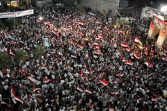 Hàng nghìn người biểu tình ủng hộ Tổng thống Syria Bashar al-Assad tại thành phố biển Tartous ngày 1/7. (Ảnh minh họa. Nguồn: AFP/ TTXVN)