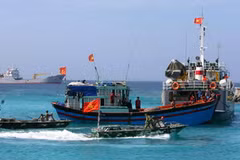 Âu tàu đảo Song Tử Tây tại quần đảo Trường Sa. (Ảnh: Phương Hoa/TTXVN).