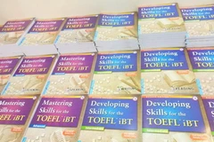 Bộ giáo trình luyện thi Toefl iBT. 