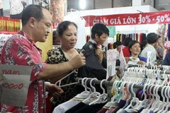 Một gian hàng khuyến mại. (Ảnh: Trần Việt/TTXVN)