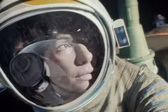 Diễn viên Sandra Bullock trong phim "Gravity." (Nguồn: sciencefiction.com)