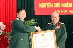 Trao tặng Huân chương Hồ Chí Minh cho Đại tướng Lê Văn Dũng