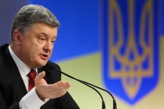 Tổng thống Poroshenko thề đánh bại "kẻ thù" muốn chia cắt Ukraine
