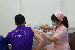 6 tình nguyện viên tiêm vaccine COVIVAC: An toàn, sức khỏe ổn định 