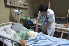 Bệnh nhân điều trị tại Bệnh viện Hữu nghị. (Ảnh: PV/Vietnam+)