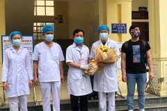 Bệnh nhân mắc COVID-19 được công bố khỏi bệnh ngày 20/4. (Ảnh: Vietnam+)