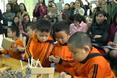 Ngày Dân số Thế giới năm nay, UNFPA lấy chủ đề: Nâng cao tiếng nói của phụ nữ và trẻ em gái để giải phóng tiềm năng vô hạn của thế giới. (Ảnh: PV/Vietnam+)