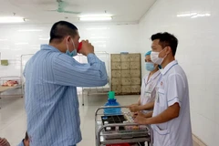 Bệnh viện Tâm thần Trung ương 1 cấp phát thuốc cho bệnh nhân. (Ảnh: PV/Vietnam+)