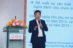 Phó giáo sư Phạm Quang Thái chia sẻ về gánh nặng bệnh ho gà ở nhóm trẻ chưa đủ tuổi hoàn tất lịch tiêm chủng cơ bản. (Ảnh: PV/Vietnam+)