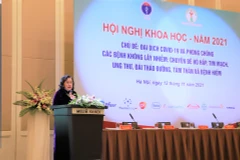 Phó giáo sư Nguyễn Thị Xuyên - Chủ tịch Tổng Hội Y học Việt Nam phát biểu tại hội nghị. (Ảnh: PV/Vietnam+)