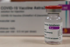 Vắcxin phòng COVID-19 do hãng dược phẩm AstraZeneca và Đại học Oxford phối hợp bào chế. (Ảnh: AFP/TTXVN)