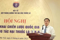 Thứ trưởng Bộ Y tế Trần Văn Thuấn phát biểu tại hội nghị. (Ảnh: PV/Vietnam+)