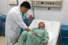 Người đàn ông hoại tử gần toàn bộ ruột non nghi do ngộ độc thức ăn 