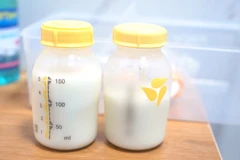Thúc đẩy nuôi con bằng sữa mẹ, một thực hành mang lại lợi ích sức khỏe suốt đời cho trẻ sơ sinh và trẻ nhỏ. (Ảnh: PV/Vietnam+)