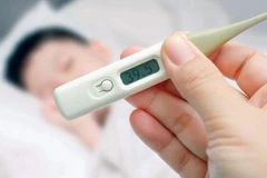 [Video] Những việc cần làm khi bị sốt, ho, đau họng, khó thở