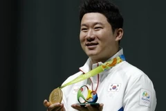 Xuân Vinh đã đụng phải đối thủ quá mạnh. Jin Jong-oh là huyền thoại của làng bắn súng thế giới. (Ảnh: Rio 2016)