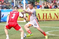 Bóng đá “phủi” đang phát triển mạnh mẽ trong vài năm trở lại đây. (Ảnh: Minh Chiến/Vietnam+)