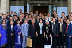 Chủ tịch Quốc hội Nguyễn Thị Kim Ngân tiếp đoàn cán bộ hưu trí trung, cao cấp tỉnh Thái Bình đang ở thăm thủ đô Hà Nội. (Ảnh: Trọng Đức/TTXVN)