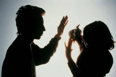 Hạ viện Italy treo cờ rủ ngày 8/3 để lên án nạn bạo hành phụ nữ