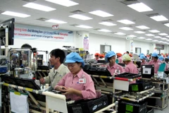 Dây chuyền sản xuất của Công ty Samsung Electronics Việt Nam tại Khu công nghiệp Yên Phong. (Ảnh: Danh Lam/TTXVN)
