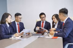Công ty Chứng khoán SSI dự báo lợi nhuận của hầu hết các doanh nghiệp bán lẻ có thể đã chạm đáy trong nửa đầu năm 2023 xét về giá trị tuyệt đối và tích cực trở lại từ quý 4 cho đến năm 2024. (Ảnh: PV/Vietnam+)